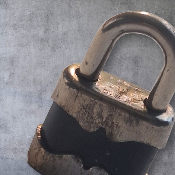 Vintage Silver Padlock Made In USA - Picture 2 of 7
